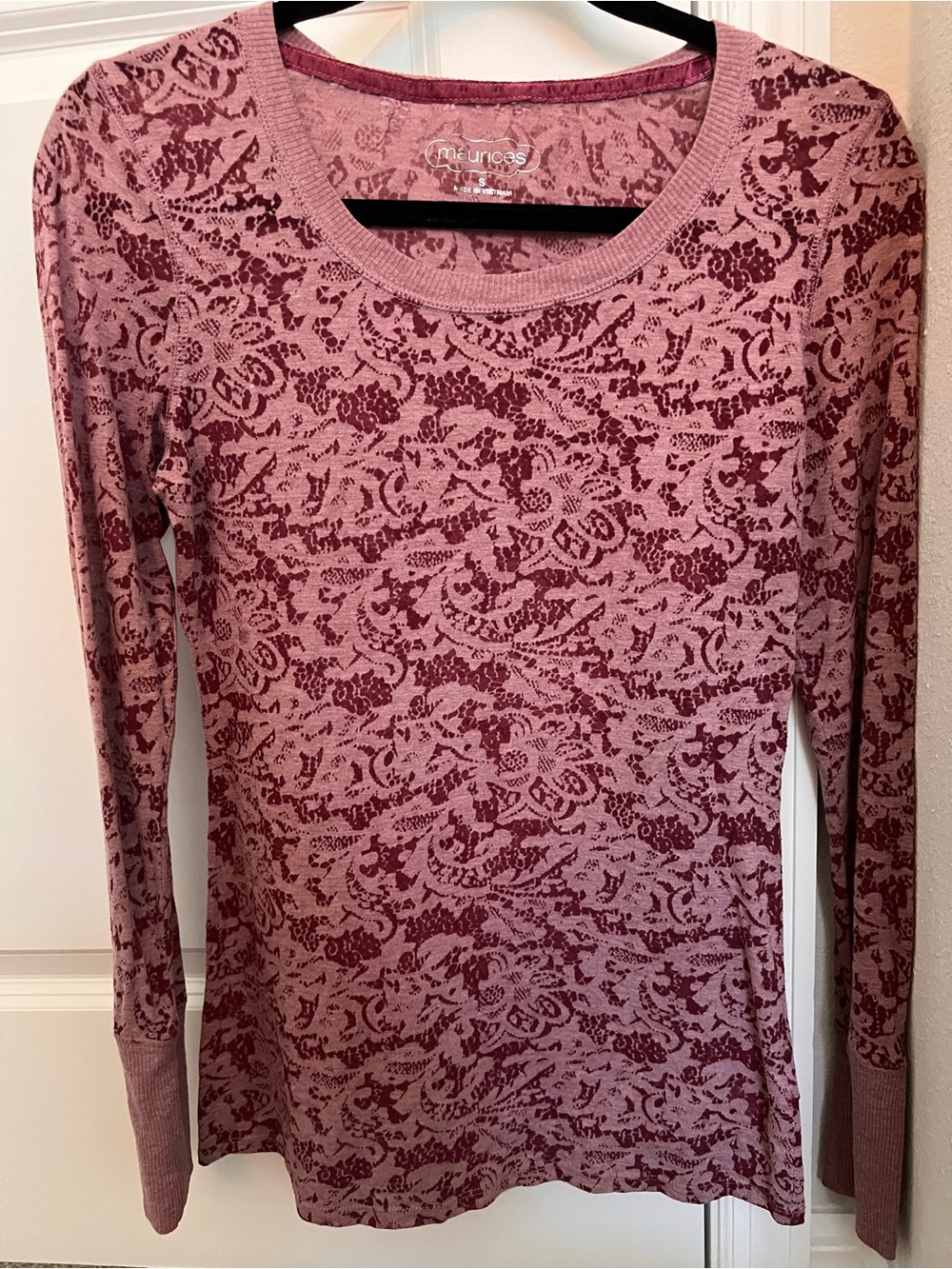 Maurices Dusty Rose Floral Jacquard Long Sleeve Knit Top Size Small